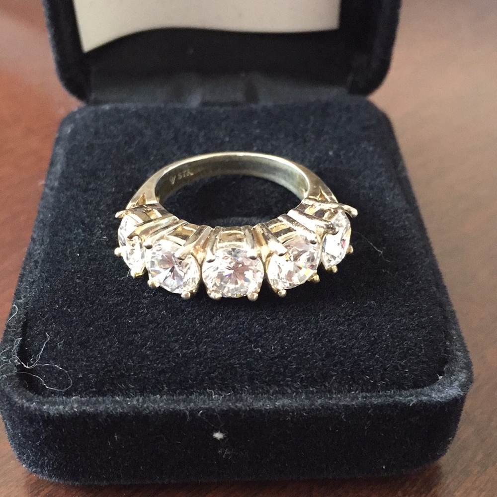 Cubic zirconia Ring